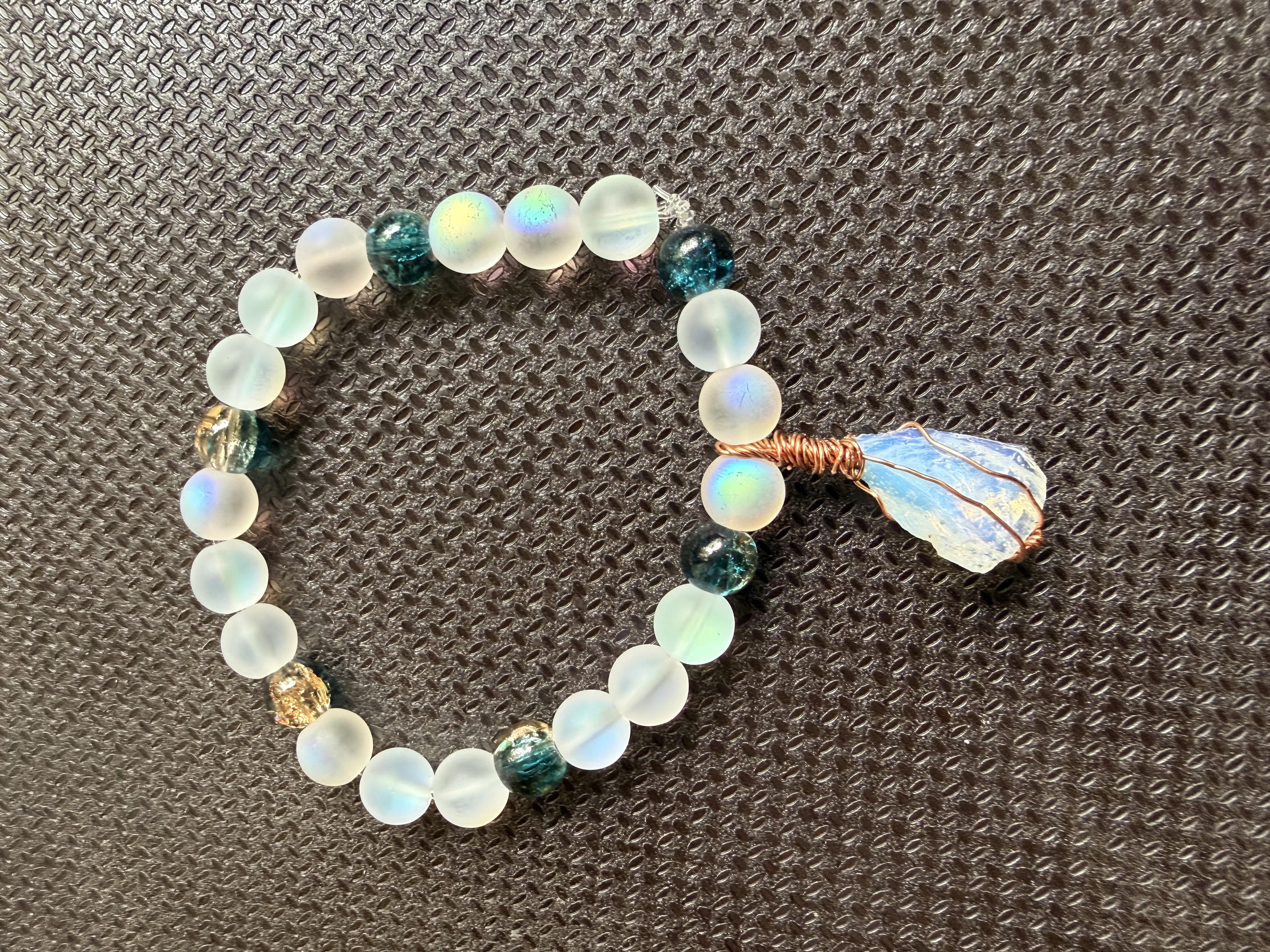Mondnebel Armband mit Andara Kristall