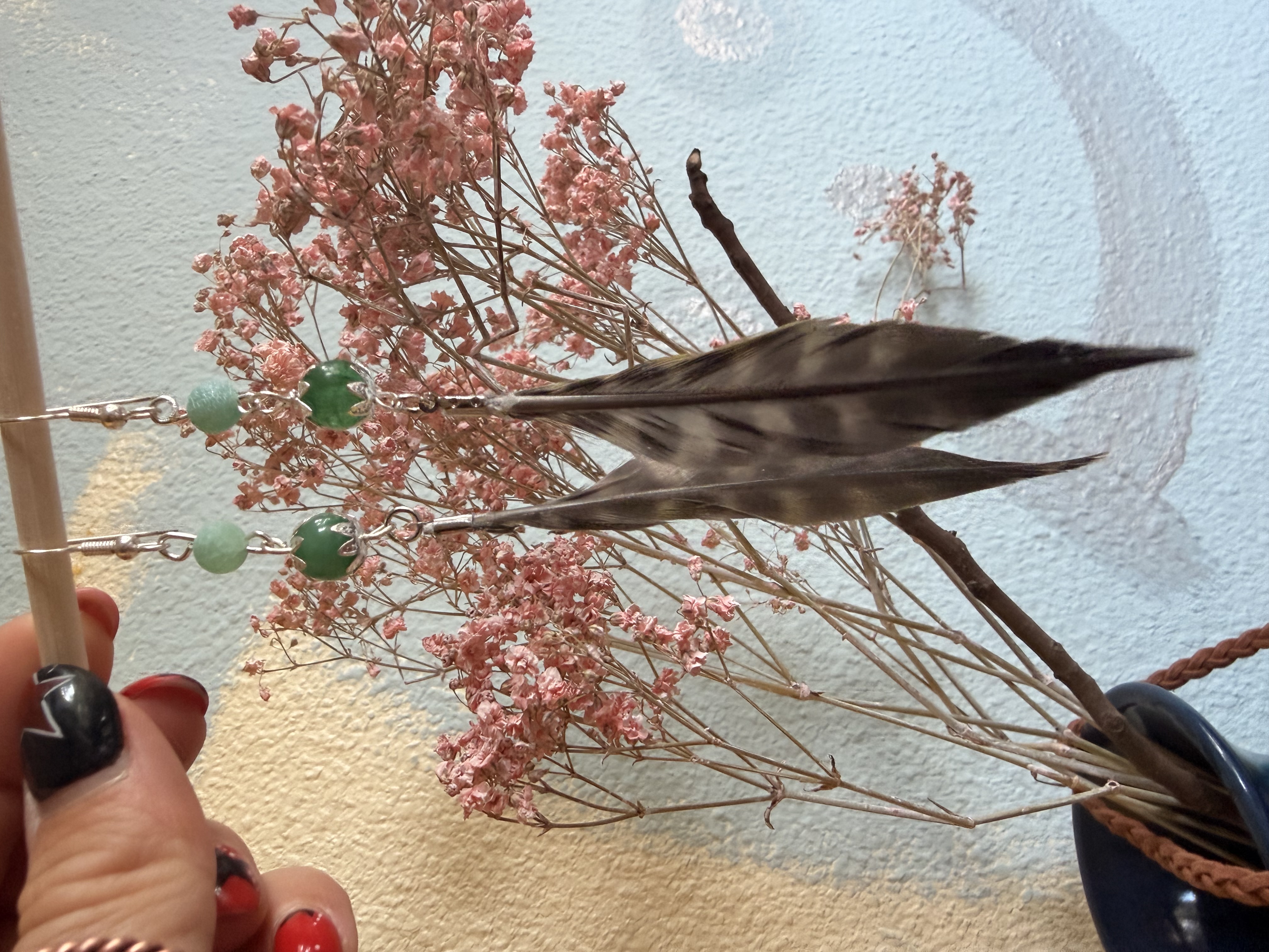 Wild Spirit Ohrringe mit Amazonit und echter Feder